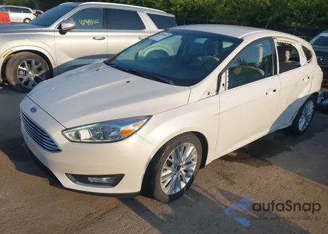 2016 Ford Focus Titanium из США, поврежденный, VIN 1FADP3N29GL222916